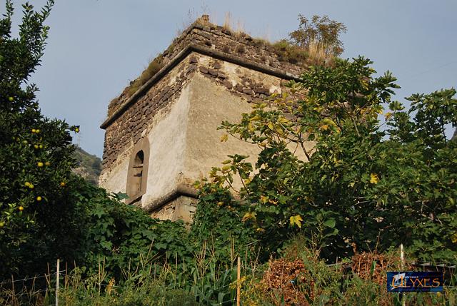 torre fortilizia di trarivi.JPG